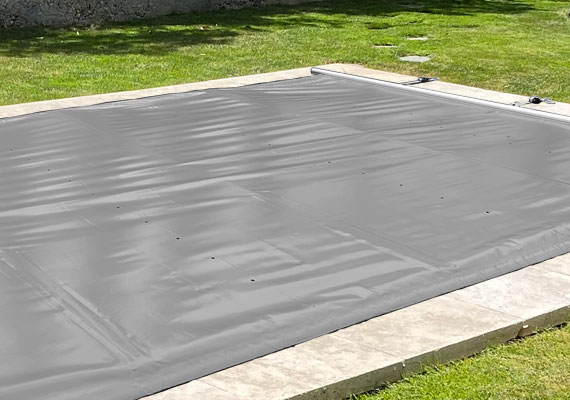 Couverture de sécurité à barres invisibles pour piscine Aquilon coloris Gris Anthracite